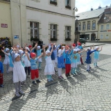 wystep-na-rynku-dzieci