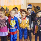 zabawy-taneczne-na-balu-karnawalowym