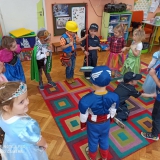 dzieci-na-balu