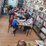 wizyta-dzieci-w-bibliotece