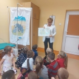 odwiedziny-w-gabinecie-pani-pielegniarki-biedronki